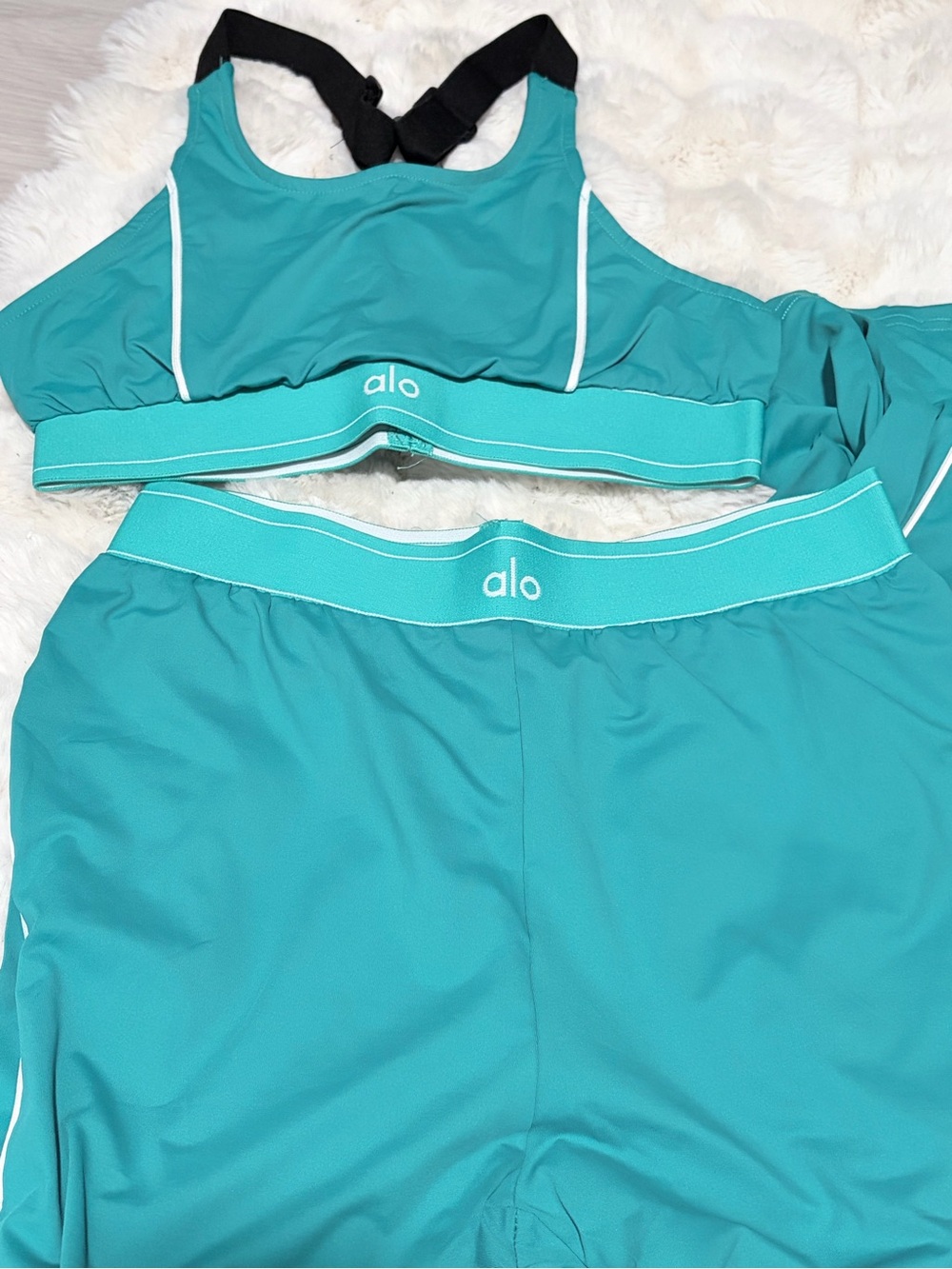 Alo Women’s Emerald High-Waist Sculpting Leggings - Picture 2 of 8